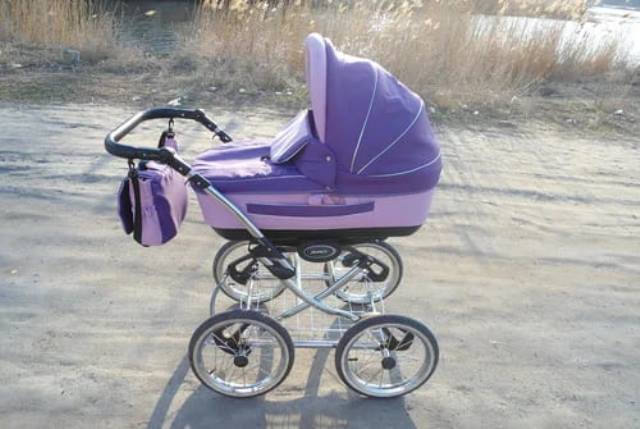 Женщина продавала коляску на авито, а в итоге лишила родственников машины