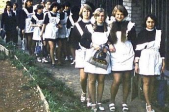 Какими были школьницы 70-х годов прошлого века
