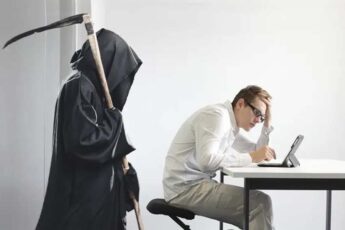 Сидячая работа разрушает здоровье — но есть простой выход