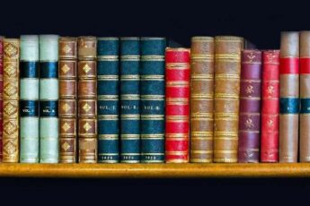 7 редких книг, которые сегодня стоят миллионы